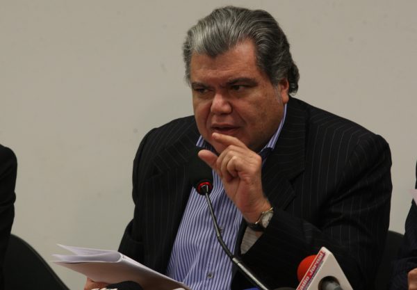 O ministro Sarney Filho quer proposta de lei geral do licenciamento ambiental em dez dias. Ed Ferreira / Estadão