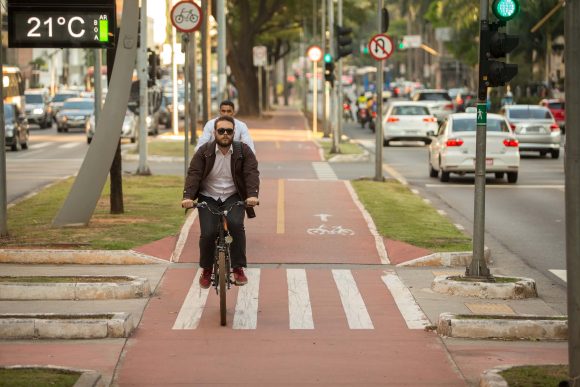 Falta de uma meta concreta de aumento das ciclovias foi um dos motivos de crítica. Crédito: Daniel Teixeira / Estadão